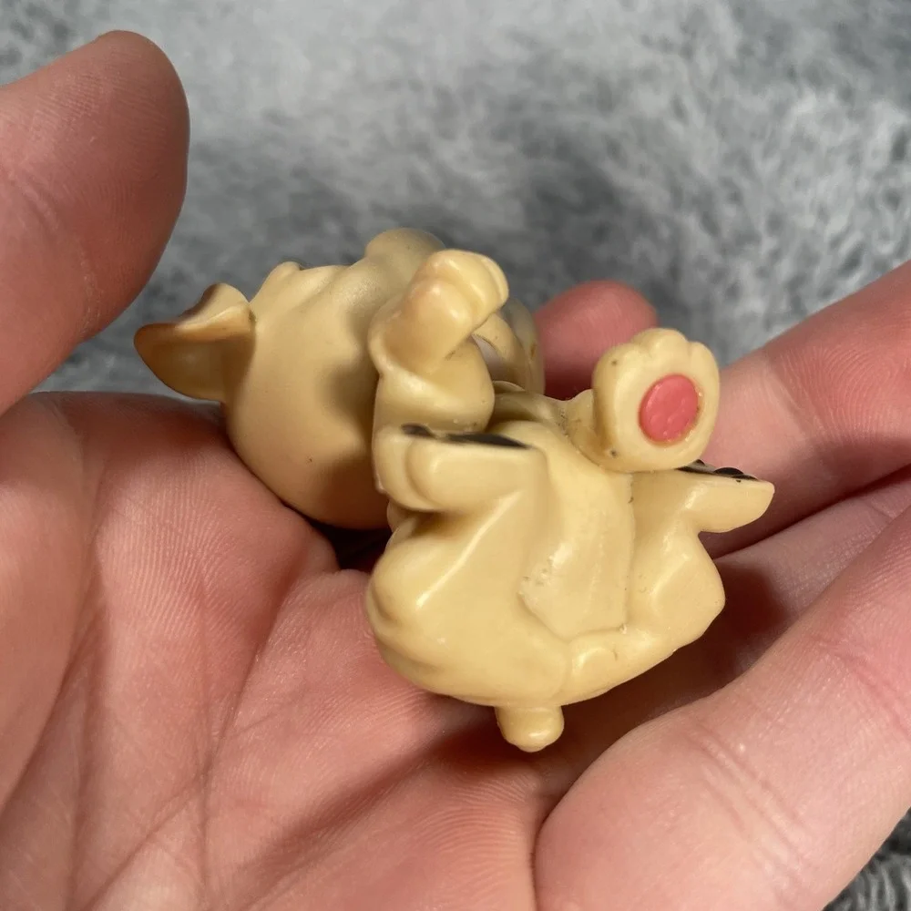LPS Hasbro #107 Tan Bulldog Dog Green Eyes 2004 G1 Authentic Vintage Toy Figure